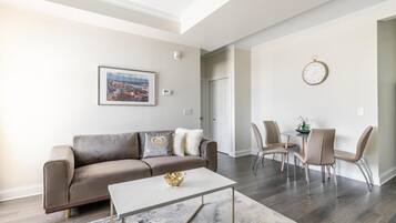 Apartment | 1 bedroom, travel crib