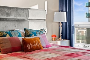 Apartment | 1 bedroom - Modern Calgary Apartments - Calgary 1320 1St SE 1503 P4 2Bd 2bath (Calgary)