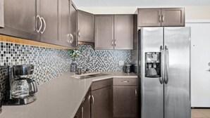 1 bedroom - Modern Calgary Apartments - Calgary 1320 1St SE 1503 P4 2Bd 2bath (Calgary)