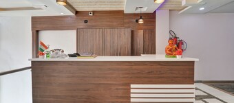 Itsy Hotels Royal Galaxy - 3 km from Sangam