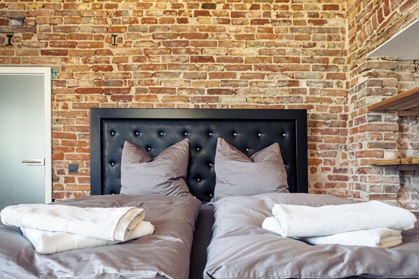 1 Schlafzimmer, Reisekinderbett, kostenloses WLAN, Bettwäsche