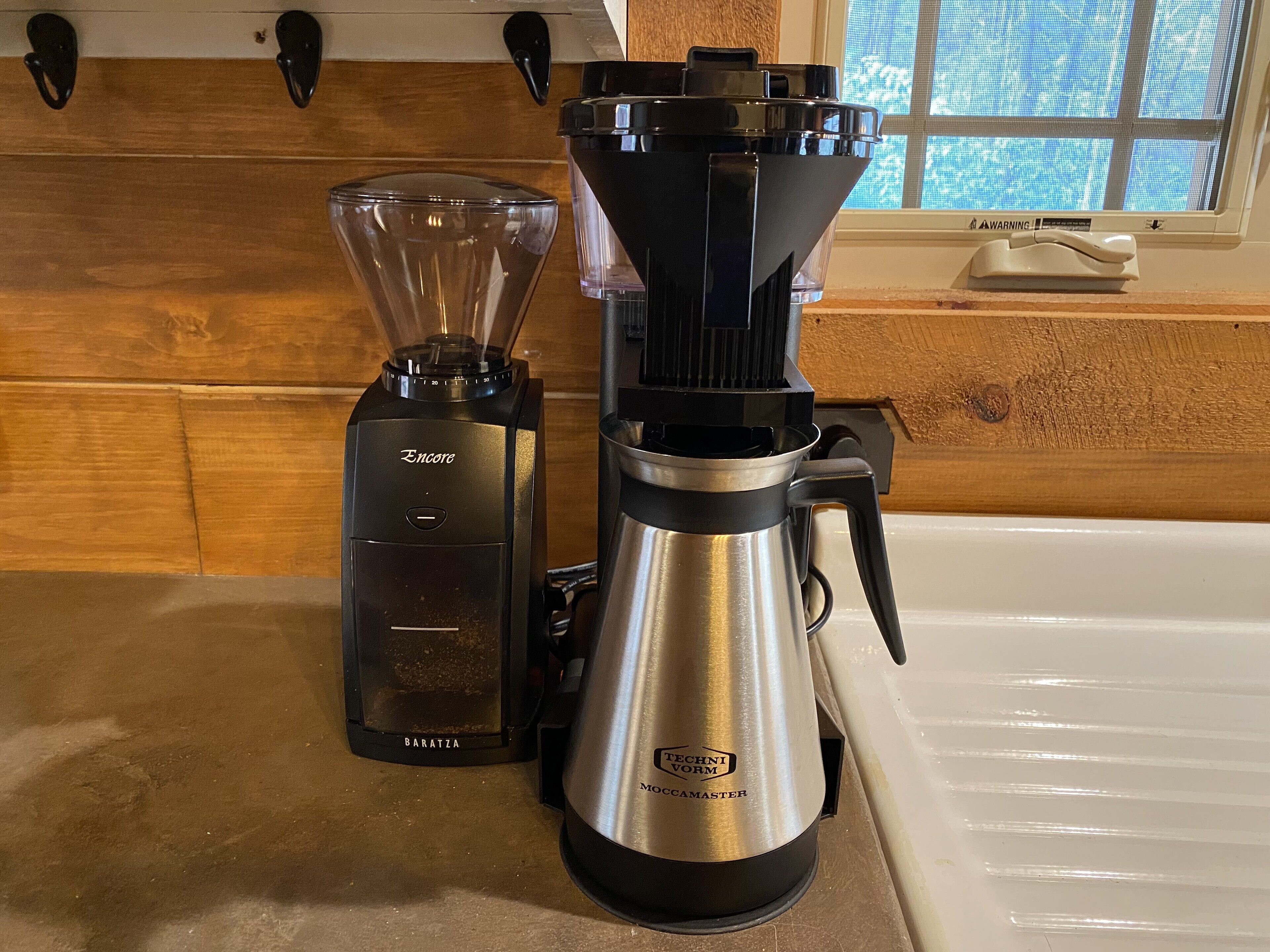 Rustic cabin for solace and nature with premium amenities