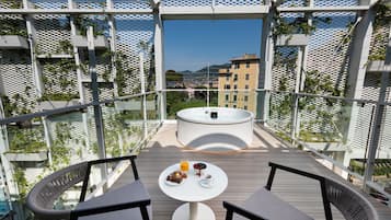 Studio suite, terras (outdoor Jacuzzi) | Terras