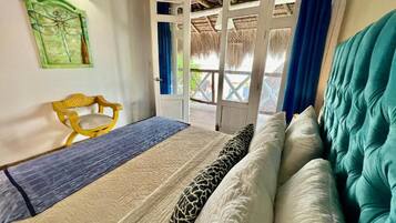 14 bedrooms, free WiFi, bed sheets