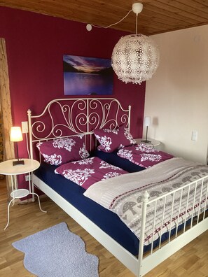 1 bedroom, desk, free WiFi