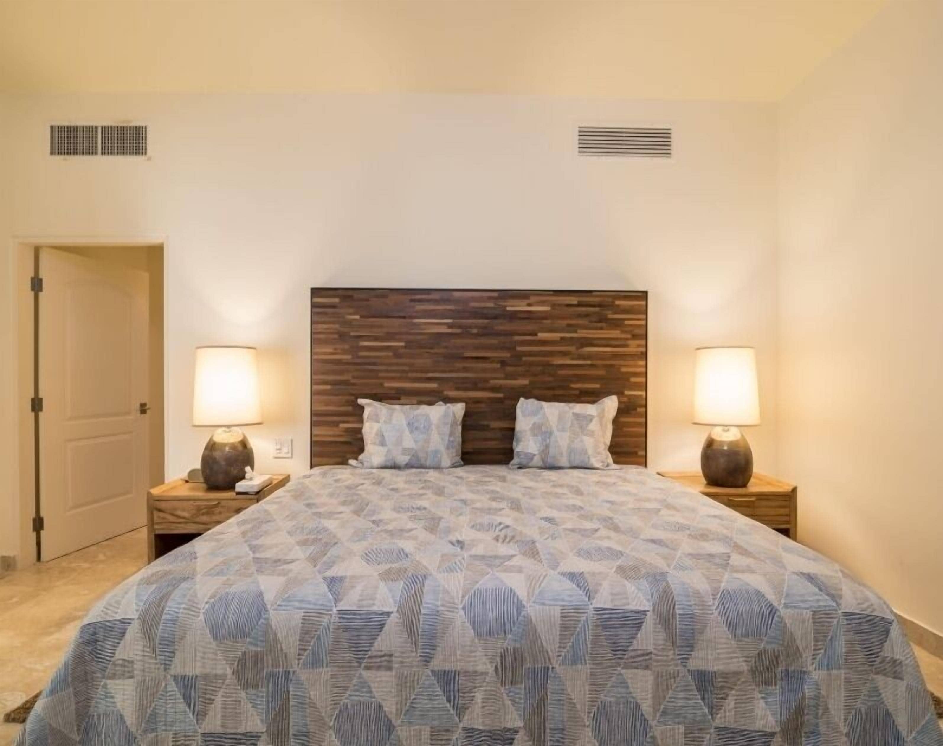 Ocean View Condo at Pool-Beach and Golf Resort with Concierge, Maids and Chef - Meal Services