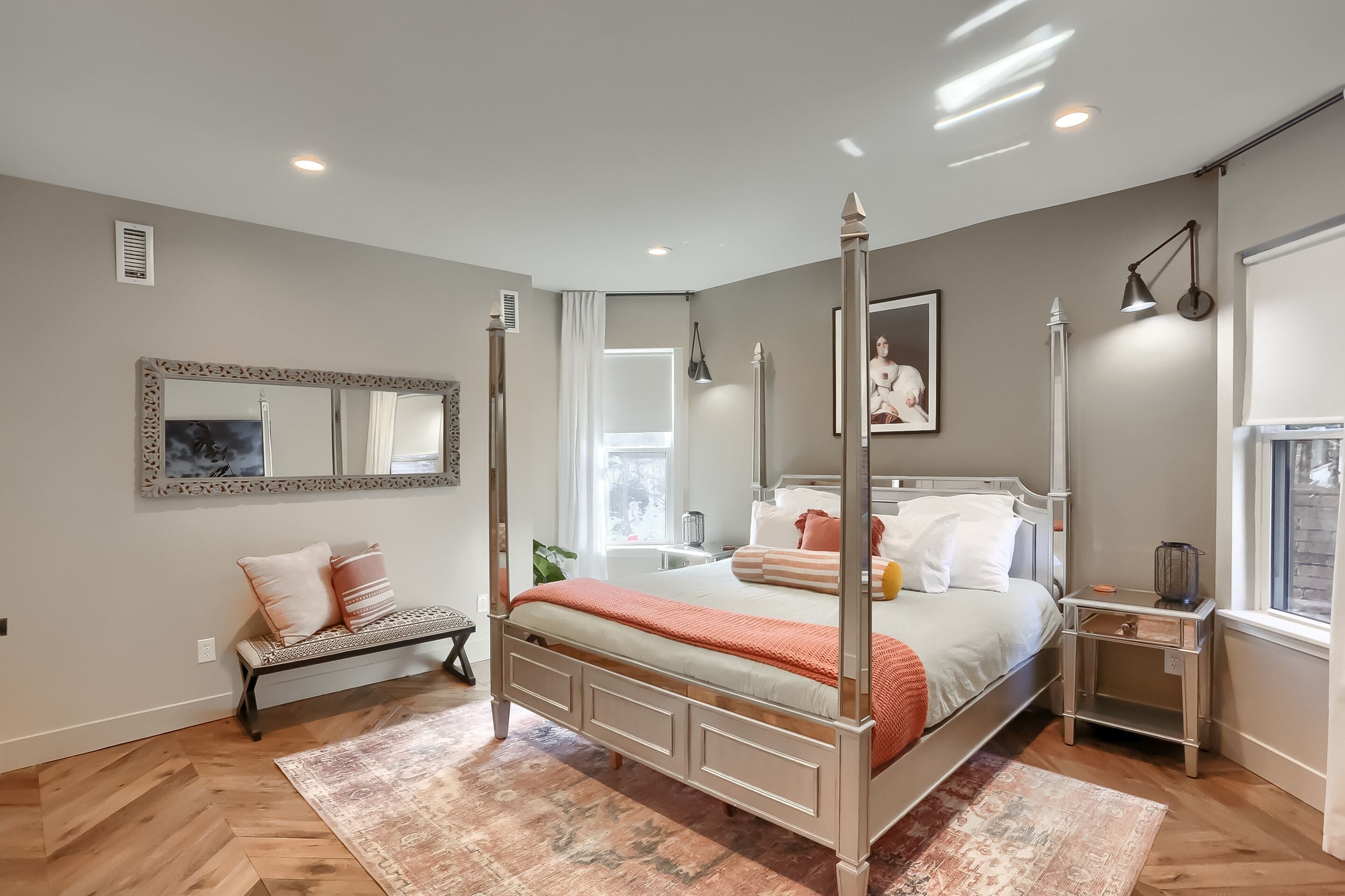 4 habitaciones, escritorio, tabla de planchar con plancha y wifi gratis 