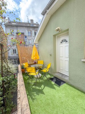 Outdoor dining - Maisonnette Le Faubourg (Belfort)