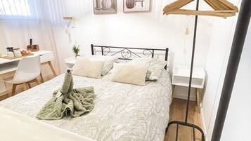 1 chambre, fer et planche à repasser, Wi-Fi, draps fournis