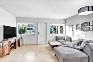 Apartment (7 - 1.5 Bathrooms) | Interior