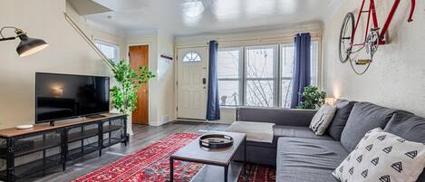 TV, Netflix, streaming services, offices