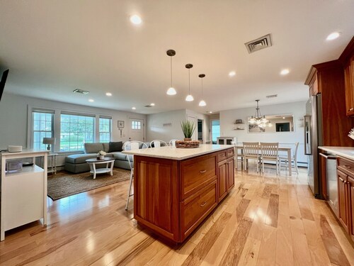 Charming House Close to Downtown-Pier-Beach