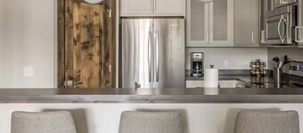 Modern Two Bedroom Condo Big Sky Town Center