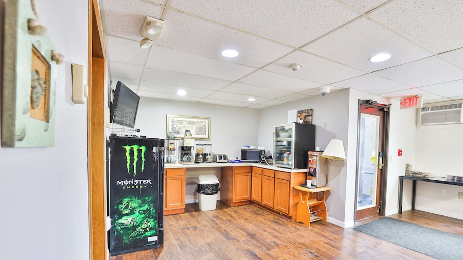 OYO Hotel Pipestone MN, Canterbury Park