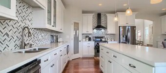 Glamorous 4BR House Perfect for Families & Groups