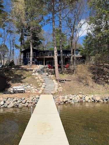 New Remodel in Crosslake! Great location in town and on chain with hot tub!!!!!!