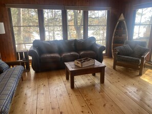 Smart TV, DVD player, ping pong, offices - Crosslake Rental! Great location in town and on chain with hot tub!!!!!! (Crosslake)