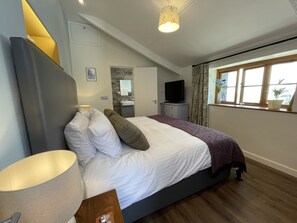 Minibar, individually decorated, individually furnished - Moorview House (Bideford)