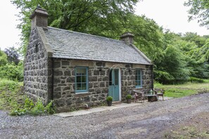 Exterior - Inverurie Glamping Bothy (Meikle Wartle)