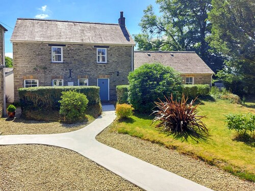 2 bedroom accommodation in Beulah