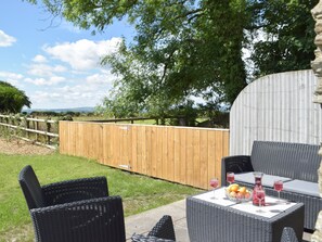 Unclassified image, 4 of 23, button