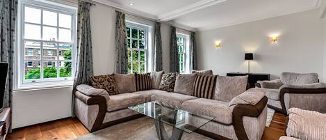 TV connectée, cheminée