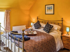 1 quarto, Wi-Fi de cortesia, roupa de cama