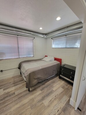 1 camera, una scrivania, Wi-Fi gratuito, lenzuola