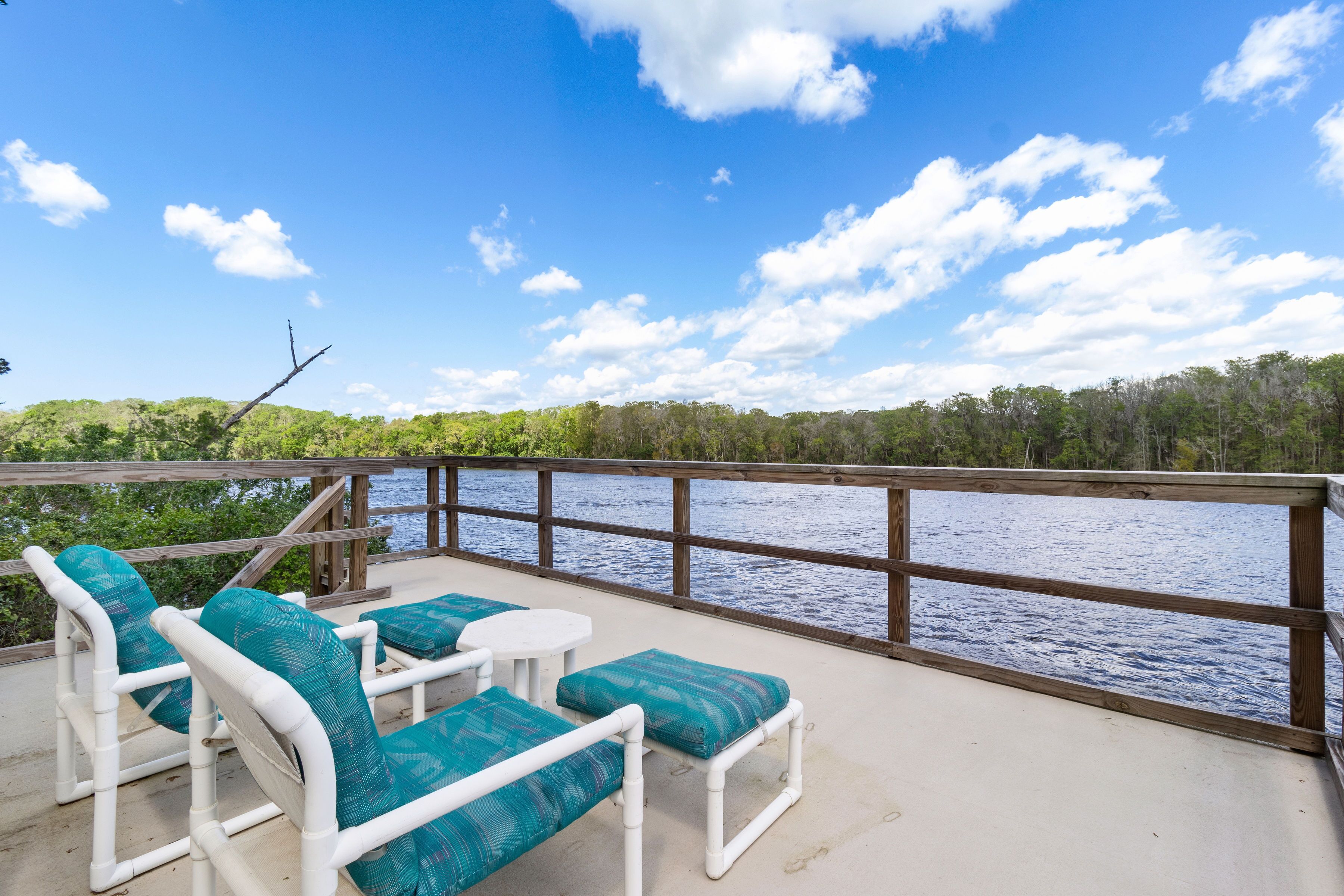 Suwannee Riverfront Retreat