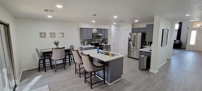 Newley remodeled 3 bed/2bath heated pool , pool table.