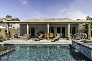 Beheizter Pool
