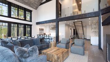 TV connectée, cheminée