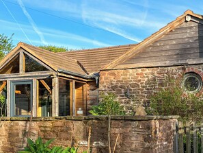 Exterior - 1 bedroom accommodation in Blakeney (Blakeney)