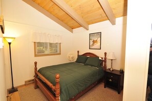 4 soverom, strykejern/-brett, wi-fi og sengetøy