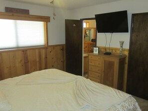 3 habitaciones, escritorio, wifi gratis y ropa de cama 