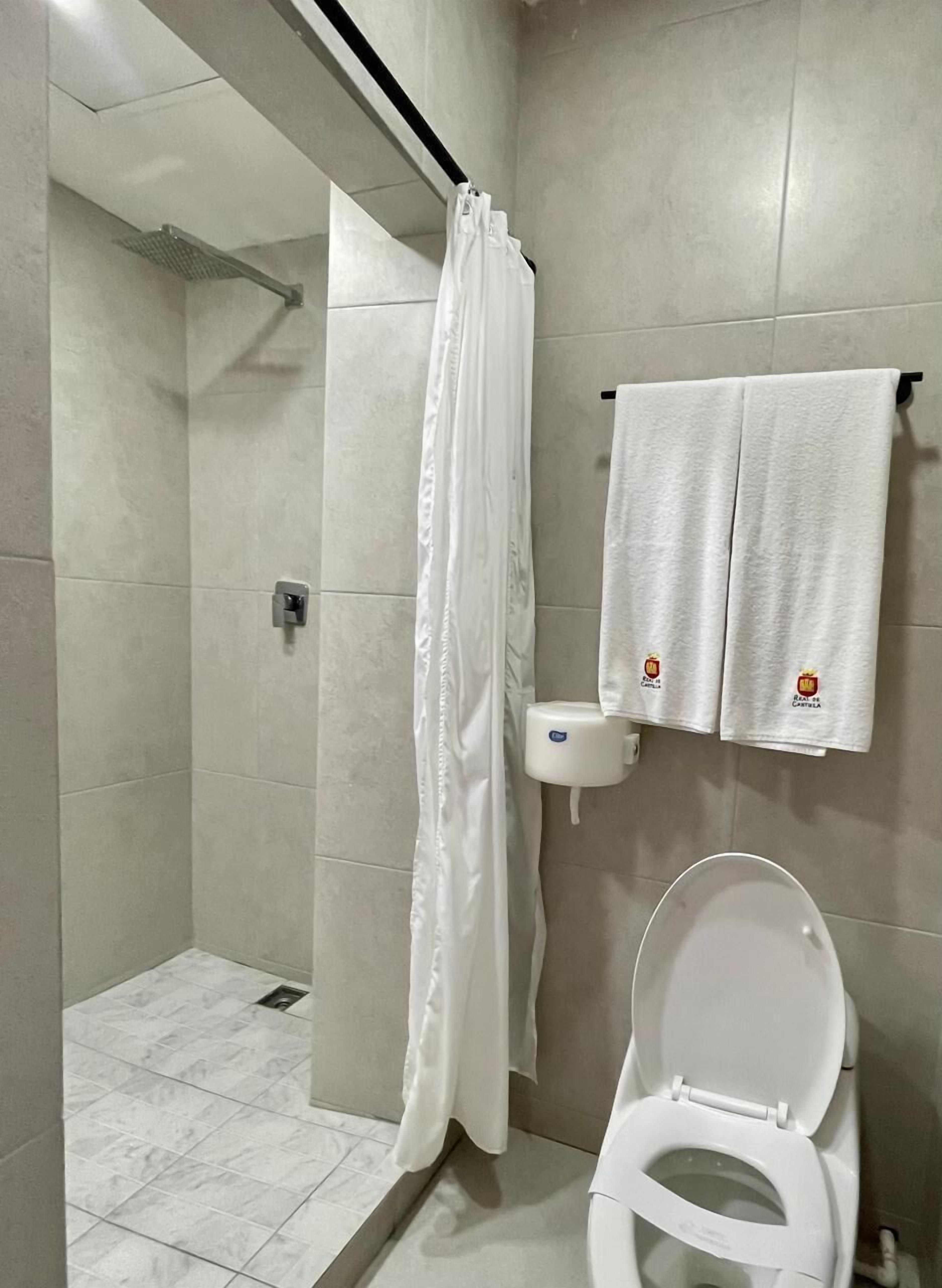 Photo - Hotel Real de Castilla Nuovo