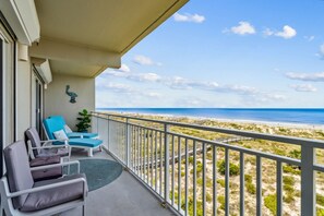 Property grounds - Sunrise Escape: Oceanfront Beauty! (Fernandina Beach)