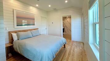 3 bedrooms, desk, free WiFi, bed sheets