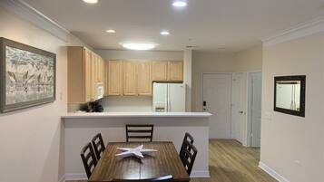 コンドミニアム (280 15 Woodlands Way Crow Creek) | 外観