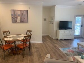 Apartment (221-02 Woodlands Way) | Außenbereich