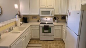 Apartment (1120 Crow Creek) | Außenbereich
