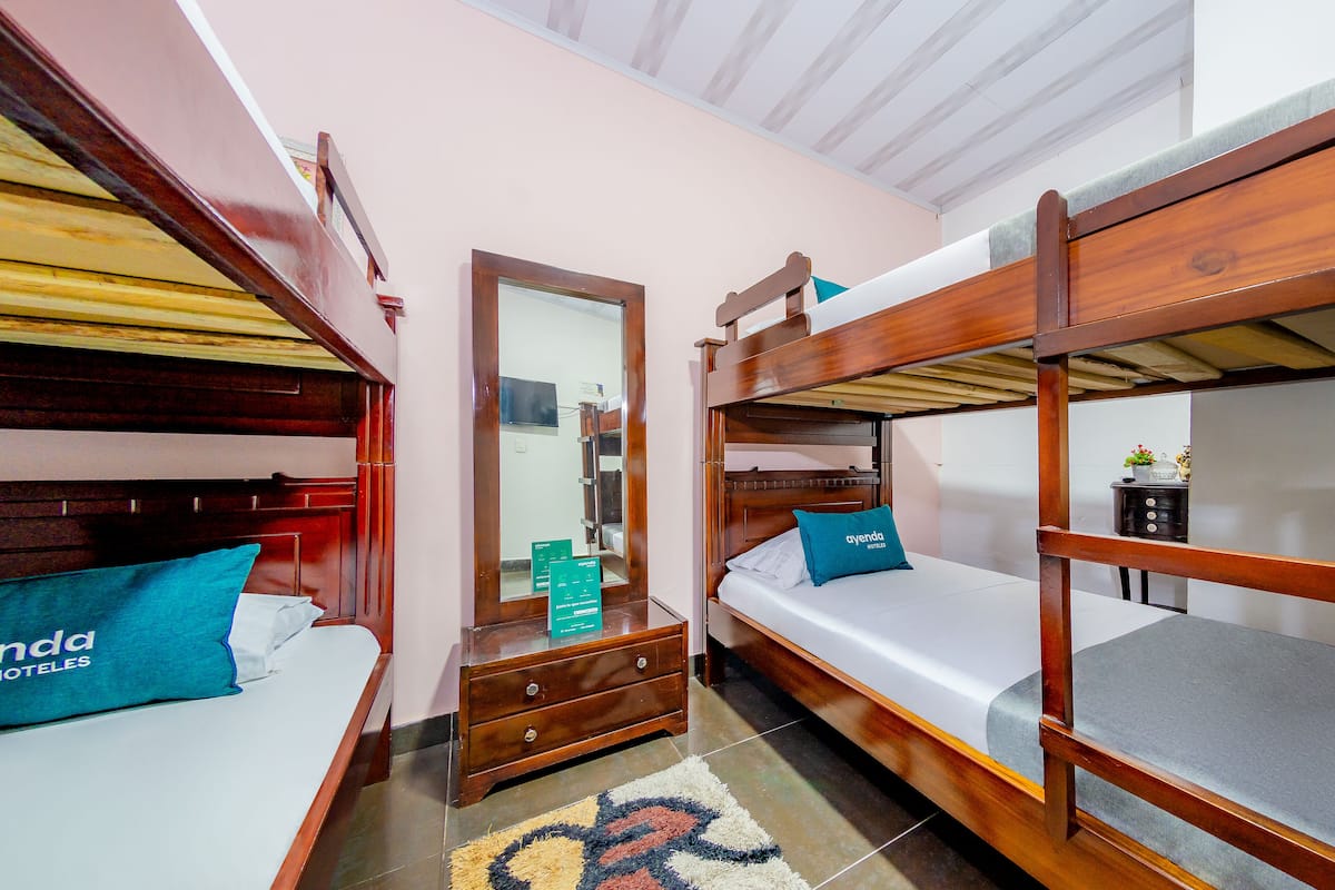 Standard Quadruple Room | Hypo-allergenic bedding, iron/ironing board, free WiFi, bed sheets
