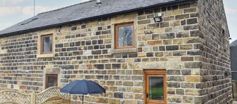 2 bedroom accommodation in Loxely, near Sheffield