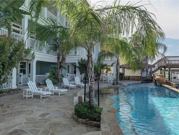 Outdoor pool - Coastal Condo w/ Pool, Balconies, Sundeck & Boat Slip - Near Beach (Corpus Christi)