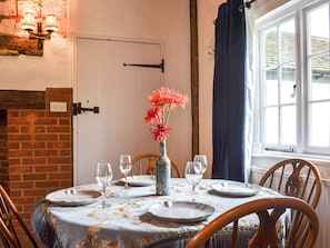 Dining - The Cottage at Harple Farm (Maidstone)