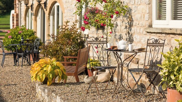 Outdoor dining - A relaxing, rural retreat for two. (Wrelton, near Pickering)