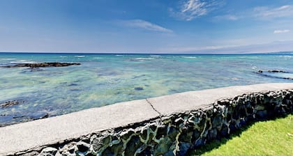 Spectacular Oceanfront Puako Cottage