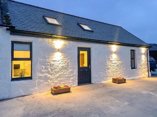 2 bedroom accommodation in Newton Stewart