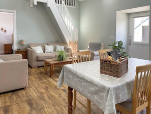 Interior - 2 bedroom accommodation in Newton Stewart (Newton Stewart)