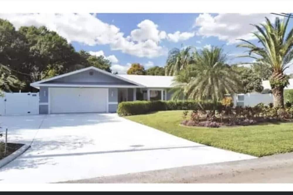 WINTER HAVEN Private vacation home